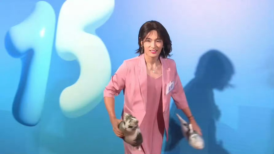 #李汶翰[超话]#这也太抽象了，抽象的有点过头了，李汶翰你小子笑死我了啊！“把爱