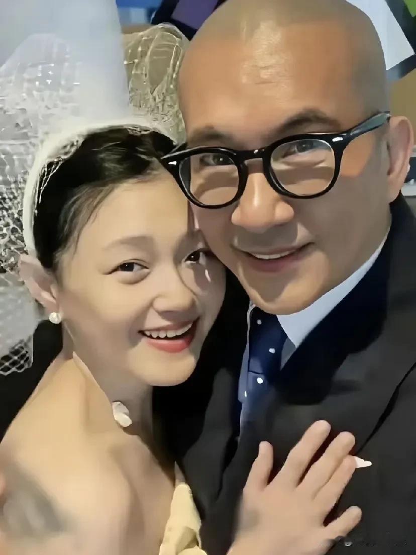 一直不理解，大s去世这么久了，具俊晔还留在台湾到底为了啥？韩国的事业不要了？
