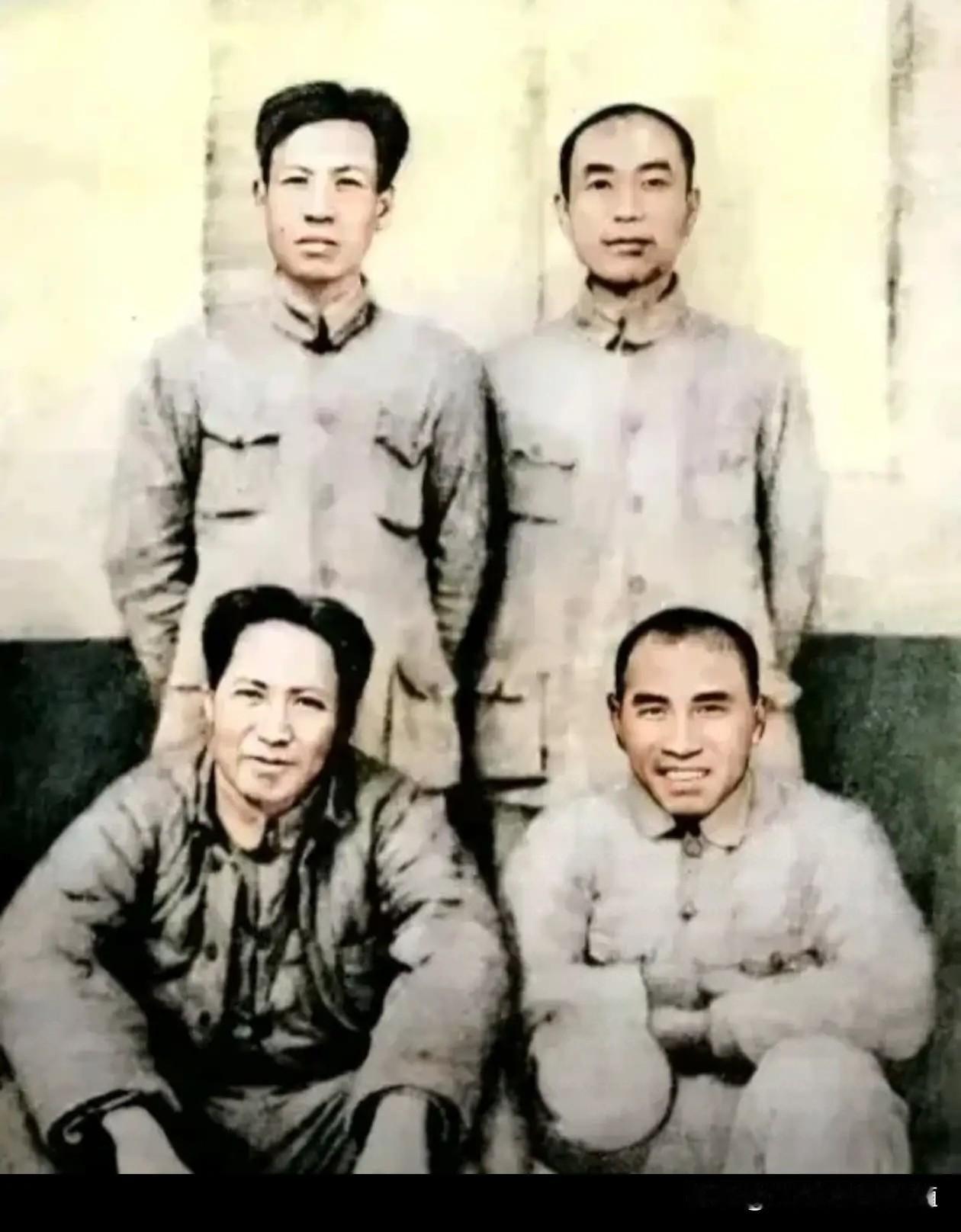 一切新的东西都是从艰苦斗争中锻炼出来的。
——（《新民主主义论》）。
“一切新的