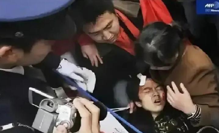 国家再度深夜提醒公民避免前往日本，是准备动手了吗？


能让使馆反复强调这个事，