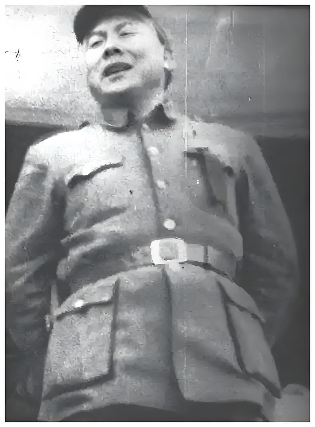 1934年，国民党少将莫雄救下近9万红军，1951年却被判处死刑，毛主席紧急下令
