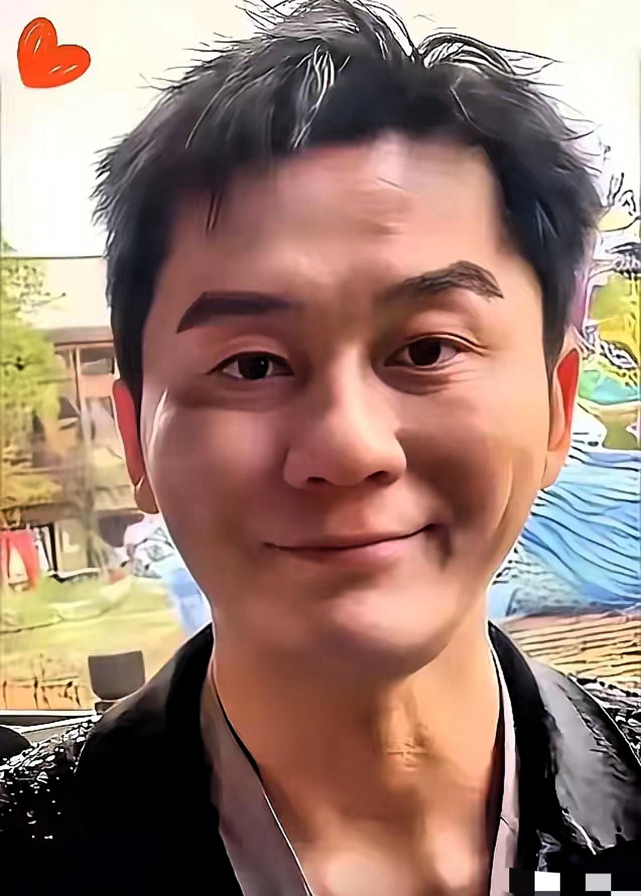 说李晨难再结婚，哪是娶不到？是见过顶配的风景，就不愿凑活了！” 不是他看破红尘，