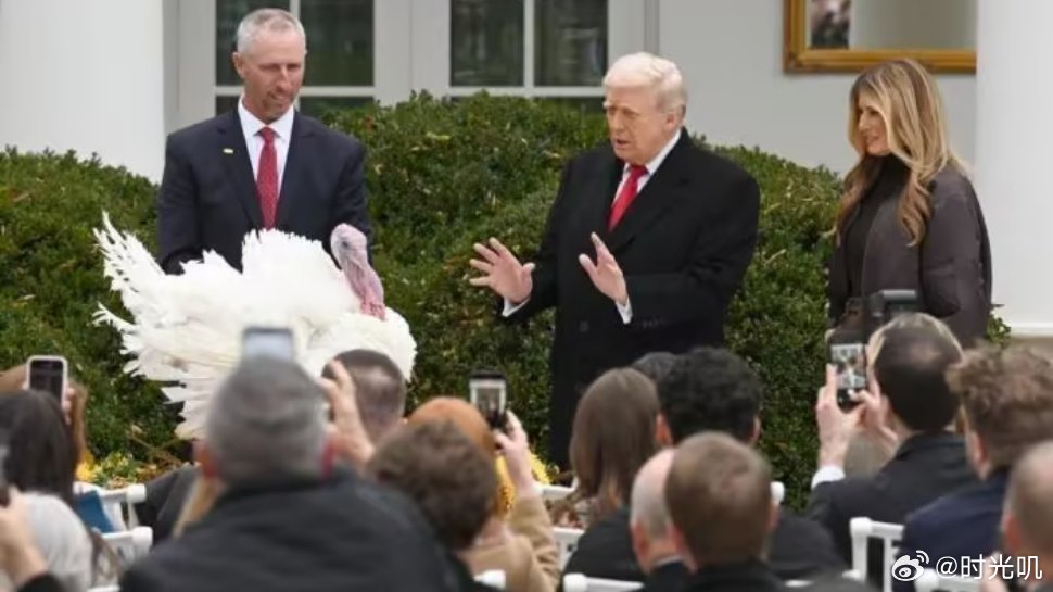 美国感恩节变感恩劫在美国，一只15磅重的火鸡价格已涨价至31美元，同比增长25%