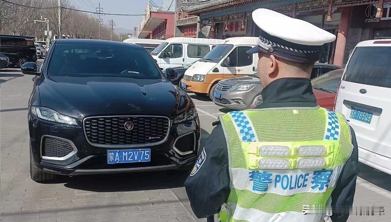 交通违法曝光台|停车不容“任性”，违停必须“出镜”！