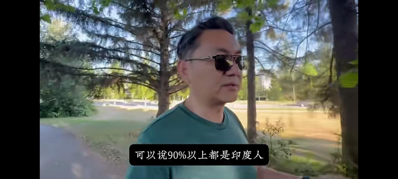 印度移民全球背后有国家的助力！一、他们已经养不起这么多人了，生活环境实在太恶劣；