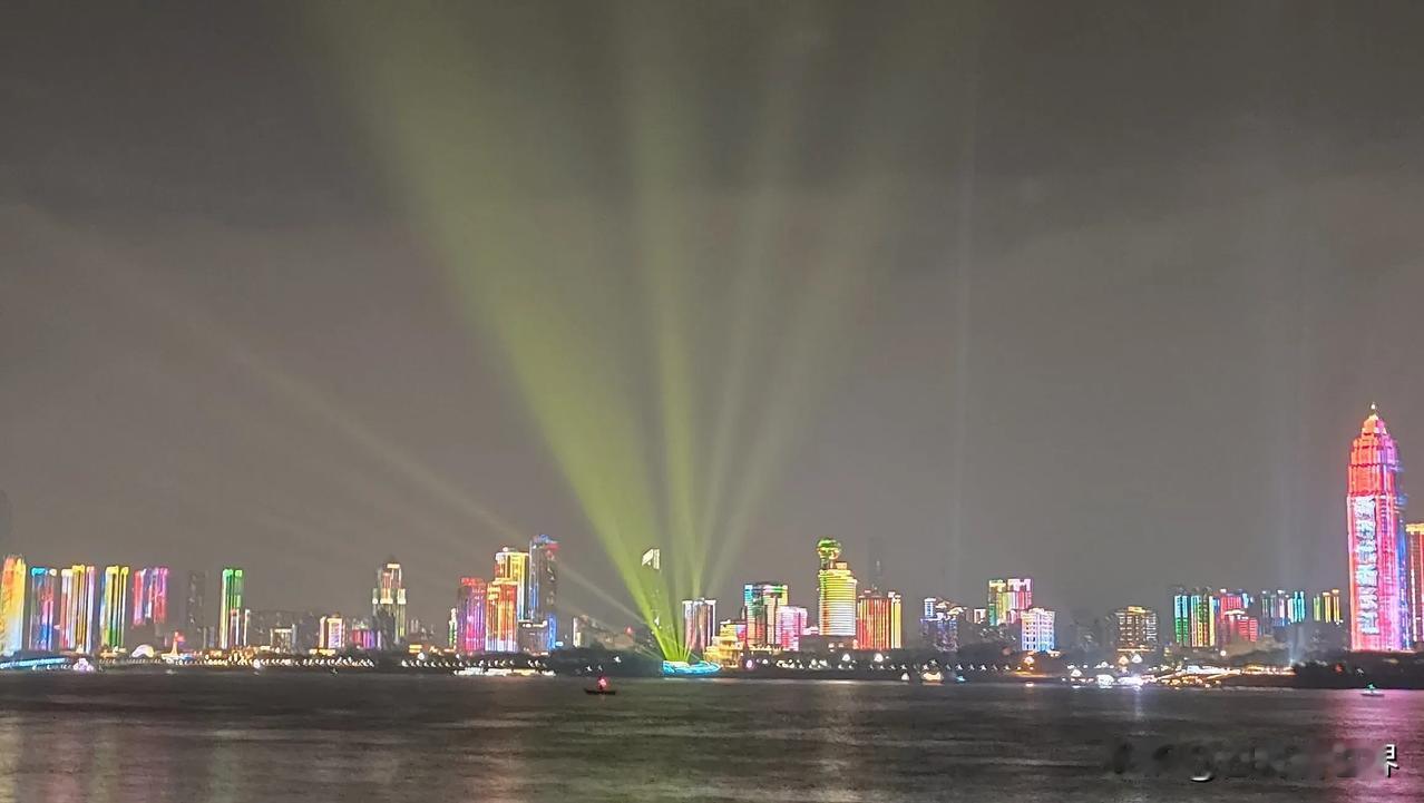 同饮长江水