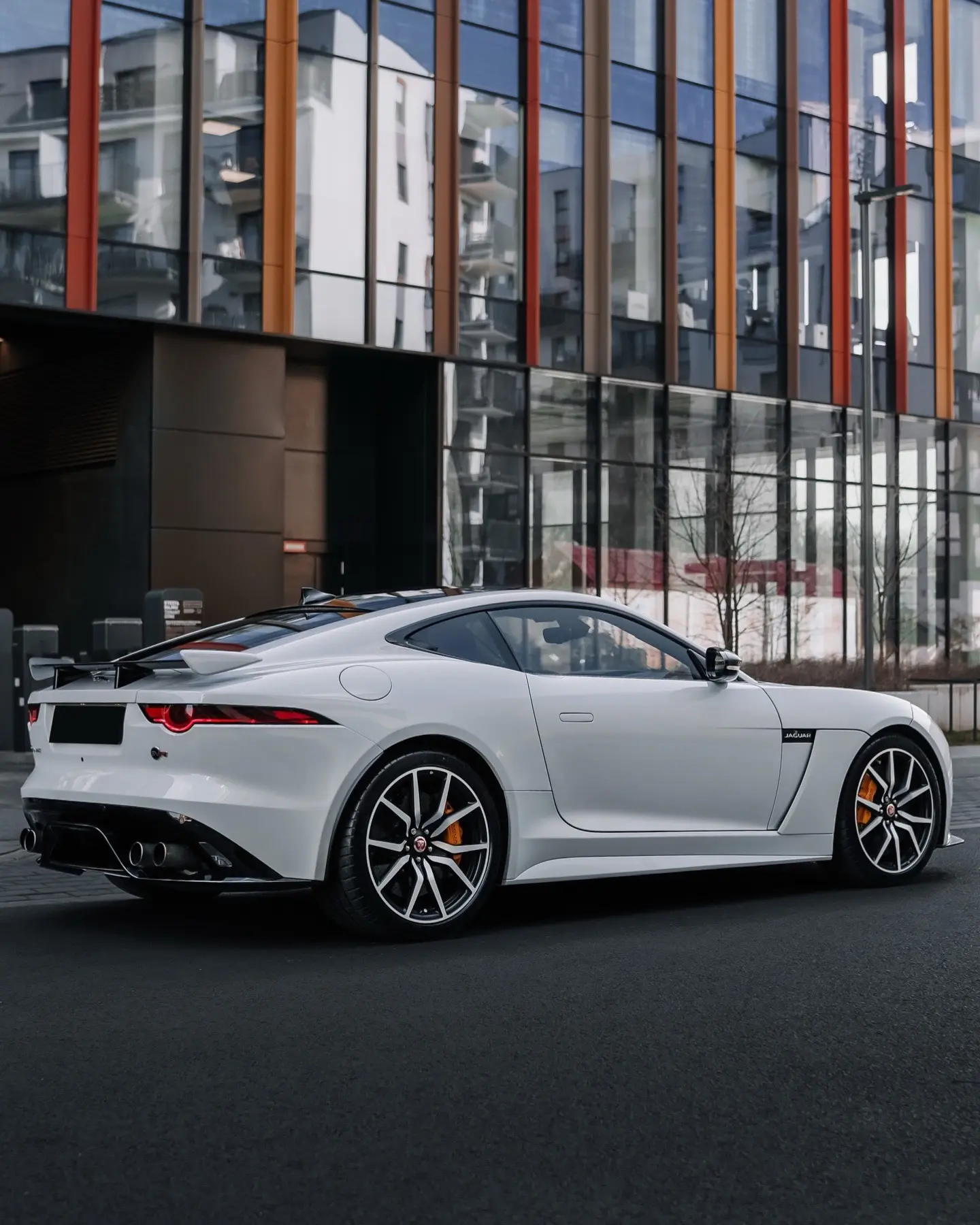 5.0 V8，暴力捷豹。