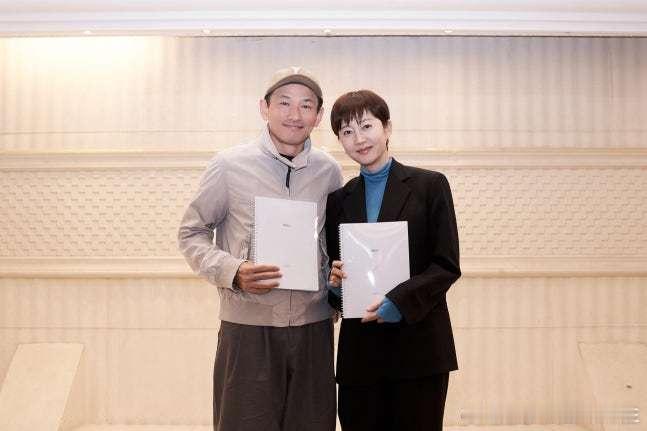 演员黄政民、廉晶雅确定出演Netflix电影。 