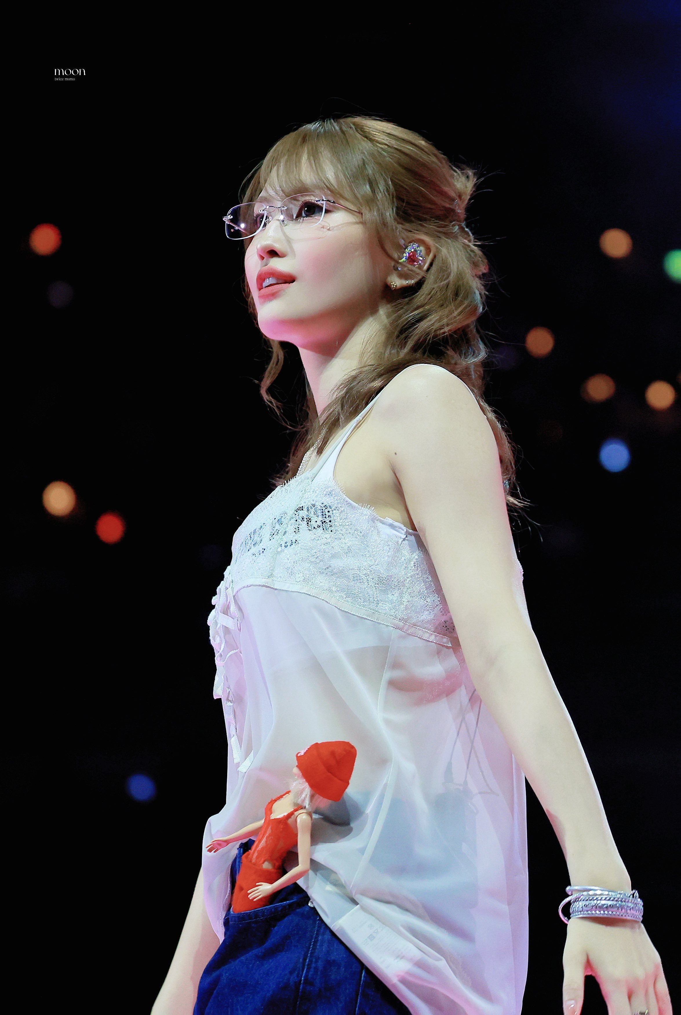Momo平井桃🍑平井桃MiuMiu大使 260527 推更新六巡 'THIS 