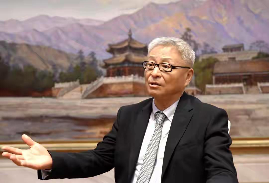 谁能想到？特朗普竟成中国“最强助攻”，中美3年后的转折点早已注定！
 
当年他挥