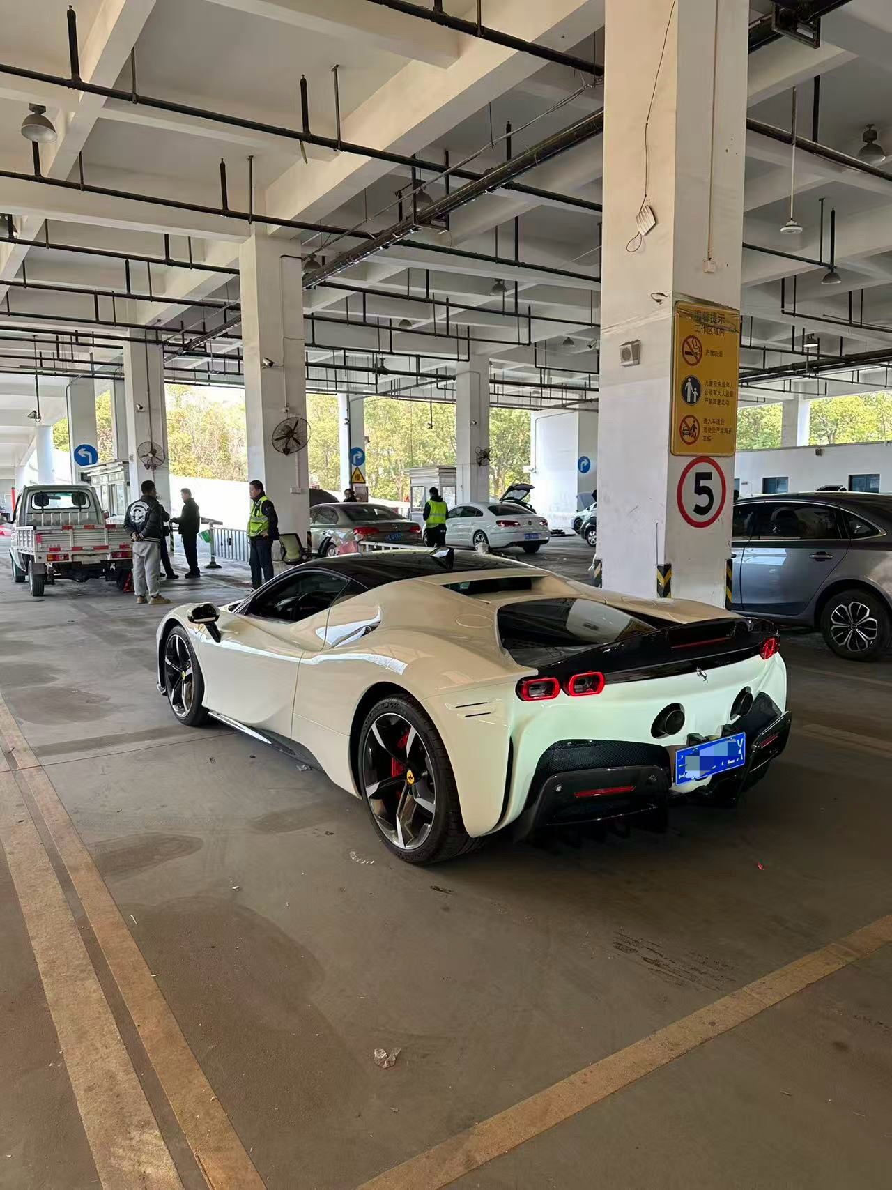 给我的SF90上牌 选个什么号码呢🤔 