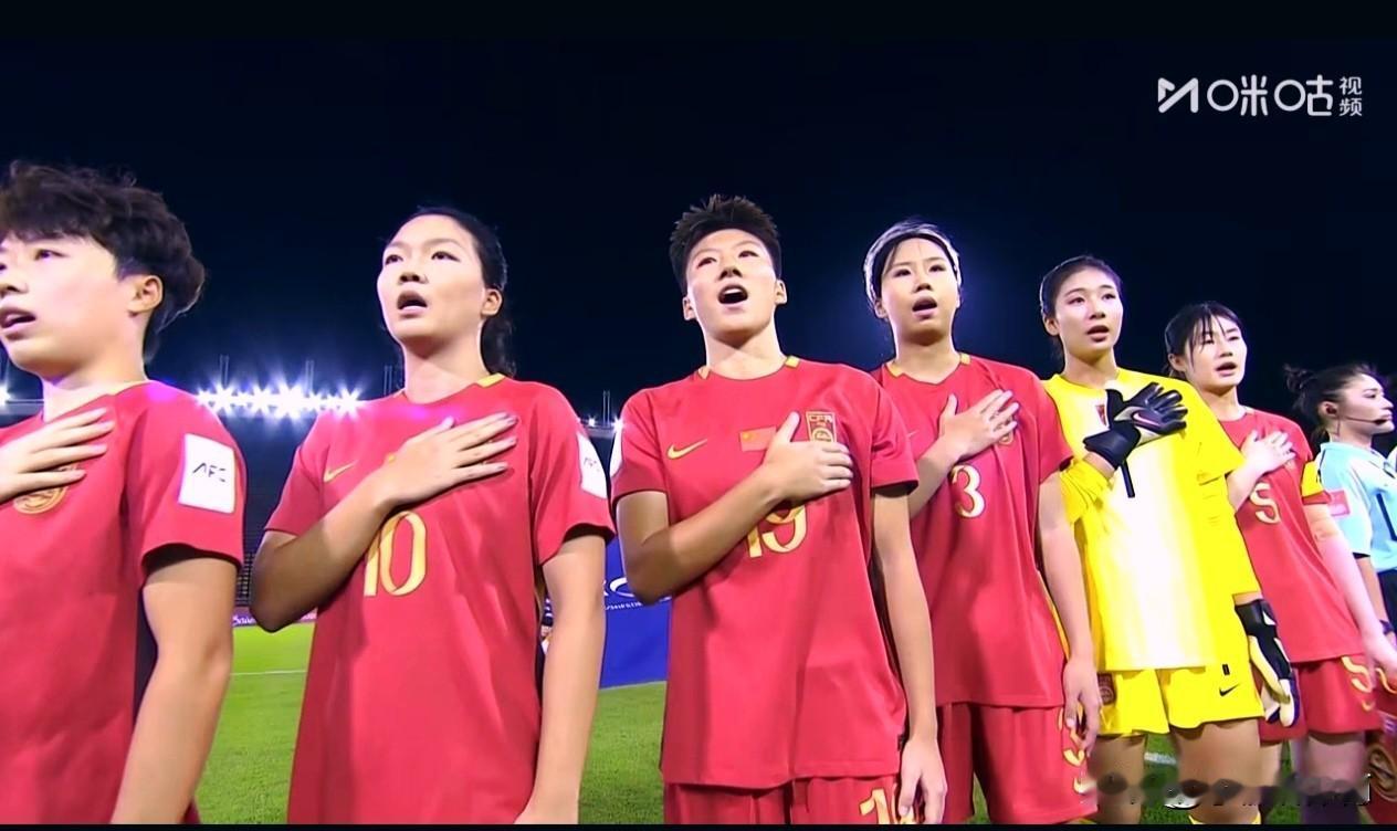 足球面对亚洲青训霸主日本，中国U20女足虽0-2落败、止步半决赛，但表现值得肯定
