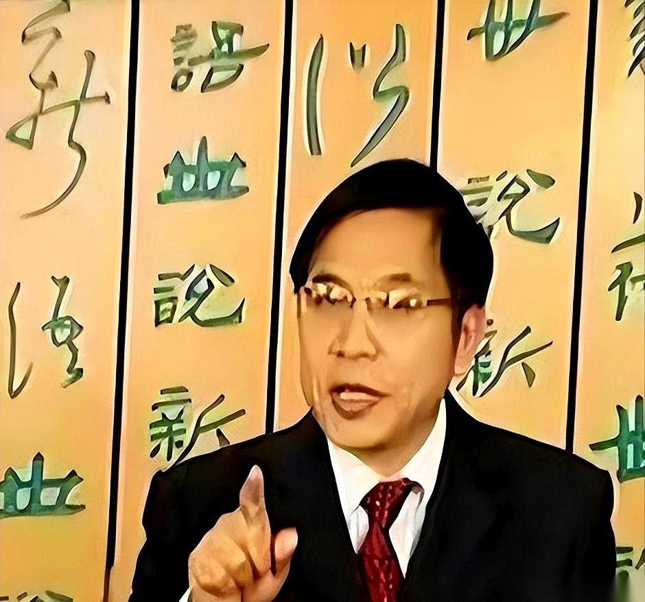 2006年，中南大学一个叫张功耀的教授，干了件大事。
他要在网上搞个万人签名，目