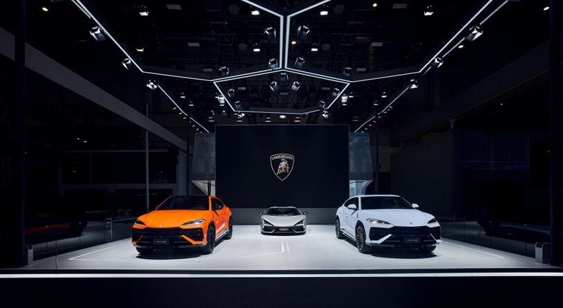 今年上半年，兰博基尼在全球交付了5558辆，汽车营收为16亿欧元（约合17.62