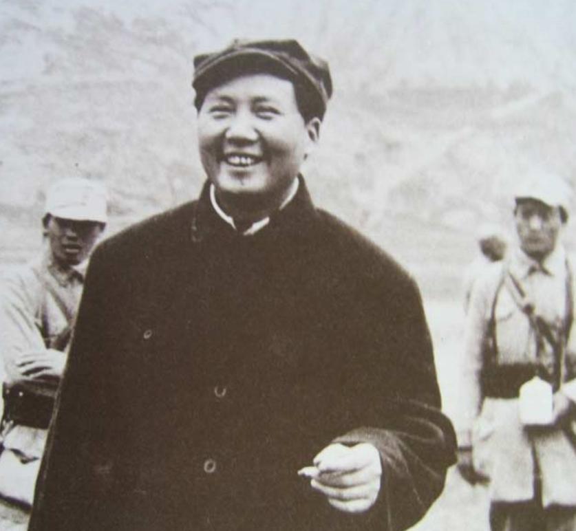 1747024914494464
1943年6月，因在平型关大捷中取得赫赫战功而