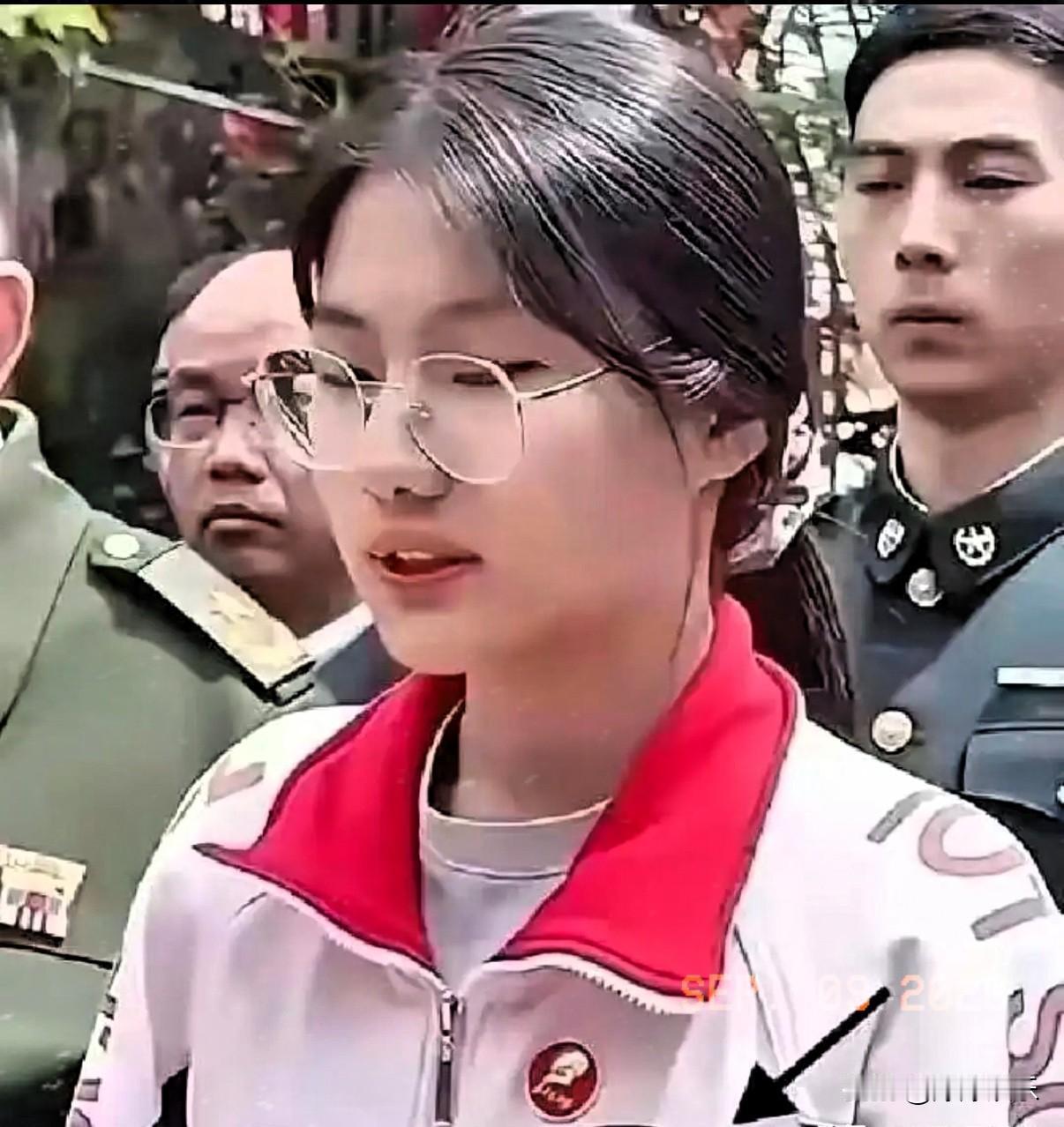 刚刚查了一下毛甜懿
不查不知道，一查真佩服

毛甜懿今年高考，真是把“低调”两个