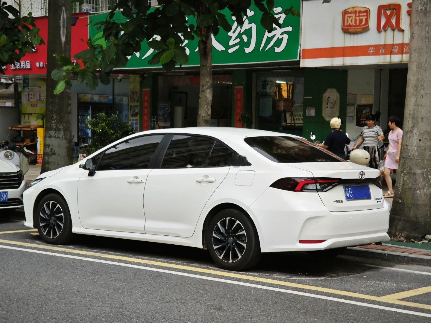 2026现款Toyota Corolla一丰花冠，换上了新款家族脸，并统合了亚洲