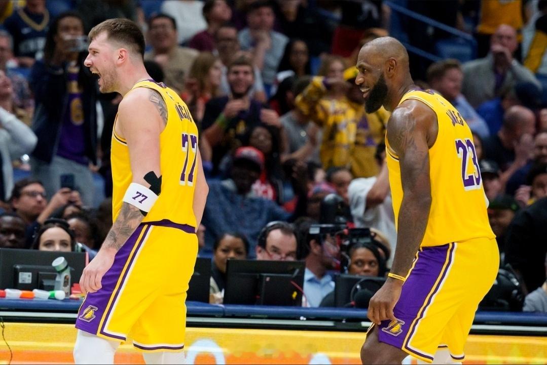 41岁詹姆斯砍30分湖人今日客场111-103力克鹈鹕，豪取三连胜。此役紫金军团