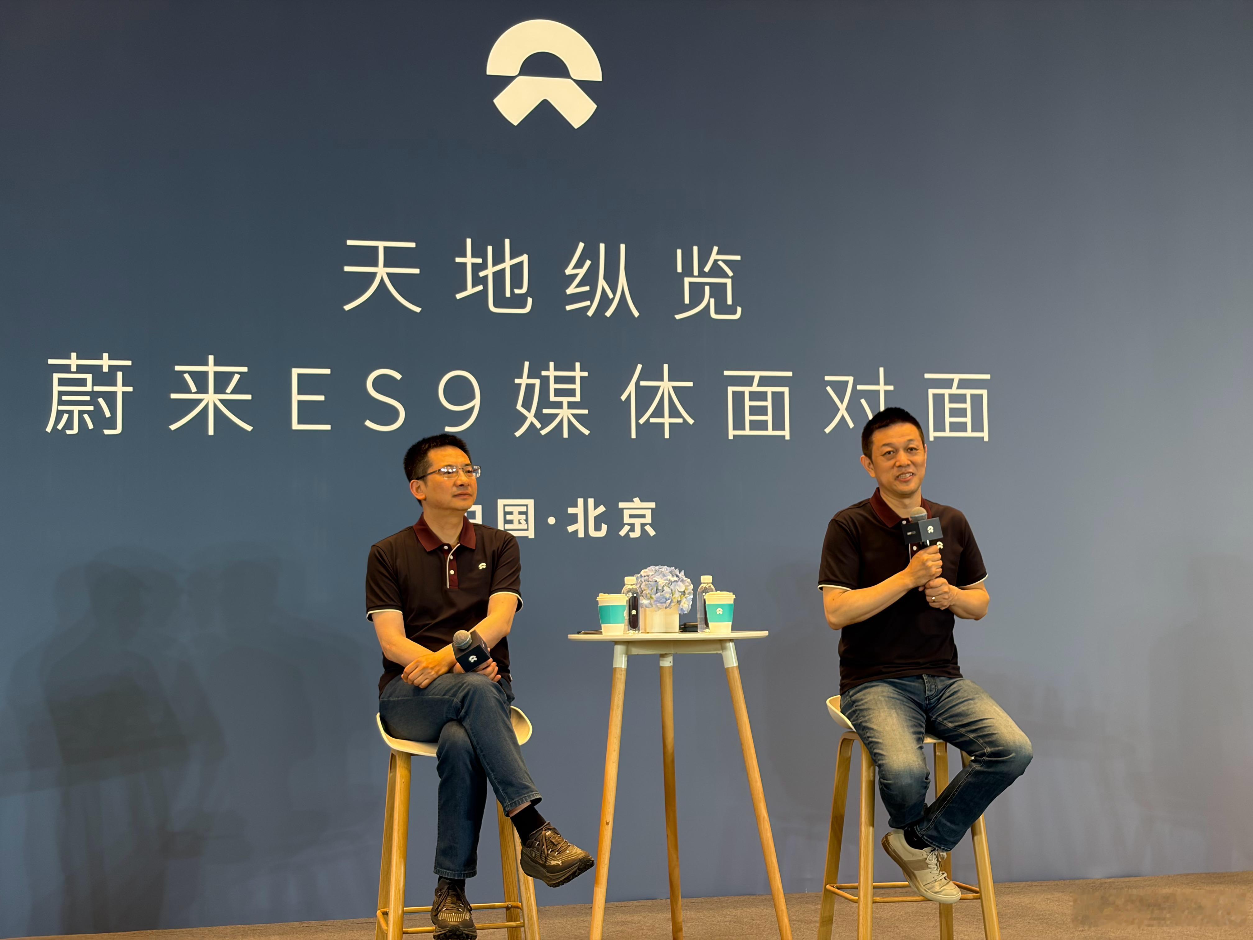 问：昨晚说销量好，就去看CBA，那还看么？斌哥：按照昨晚订单情况，看的。力洪：啥