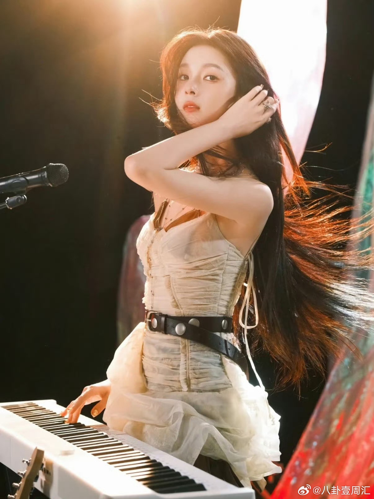 看到姐姐们练到深夜的vlog，瞬间对一公舞台充满期待，一定超燃！浪姐 魔鬼训练营