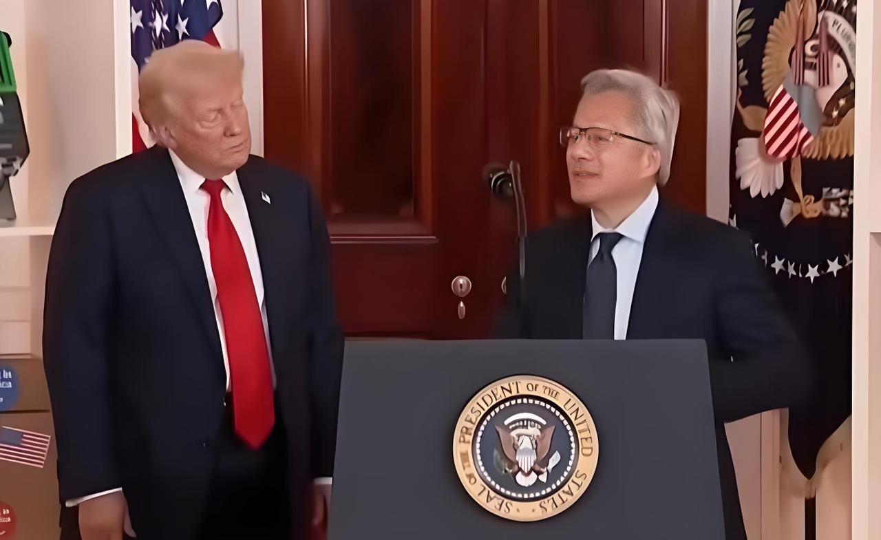 为何两个月了，英伟达的H200芯片对华销售为零？

两个月了，黄仁勋卖力奔走，又