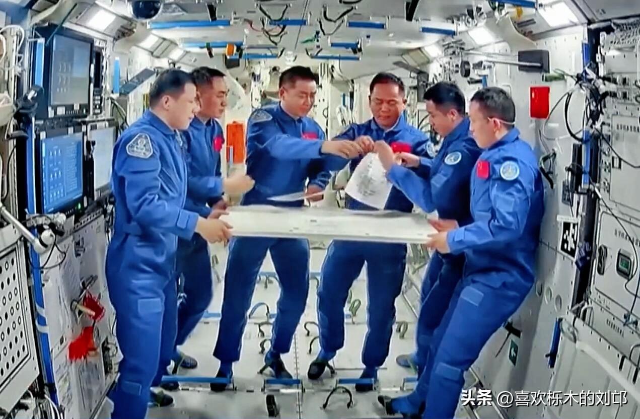 神二十推迟返回是遇险？
不，这是中国航天的“安全大考”现场！
 
谁以为神舟二十