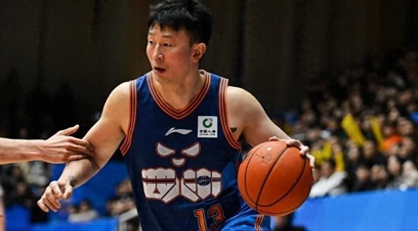 3 月 19 日这场球，宁波客场把四川打得没脾气。四川开局 26 连败变 27 