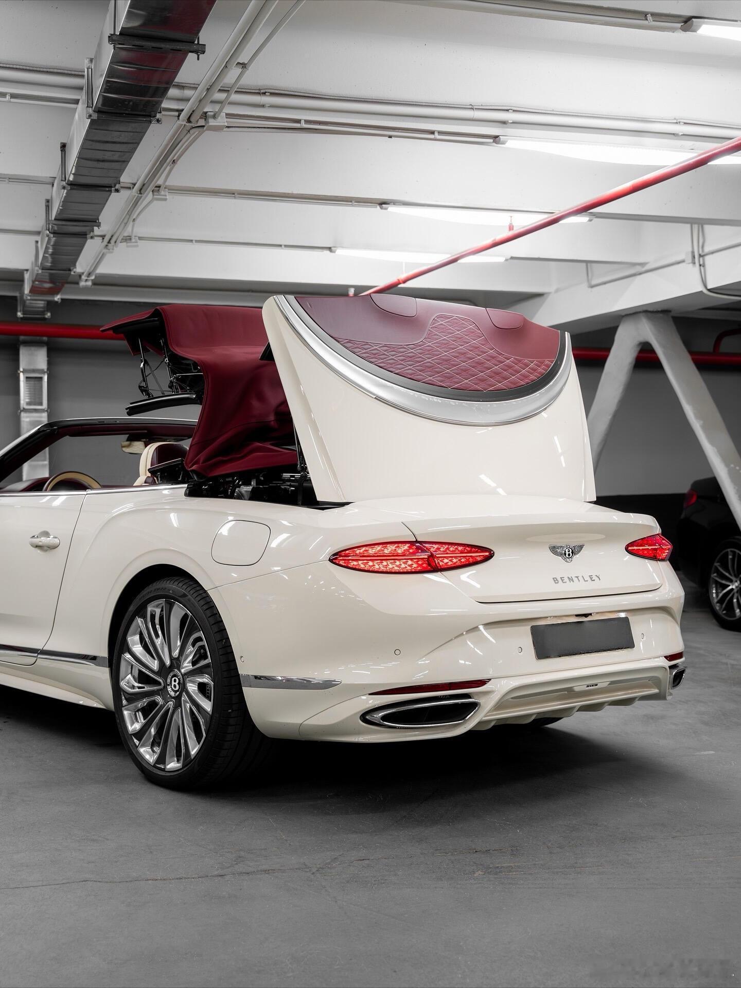 刷🍠看到的这2026宾利欧陆GTC敞篷版好好看， 跟你一样