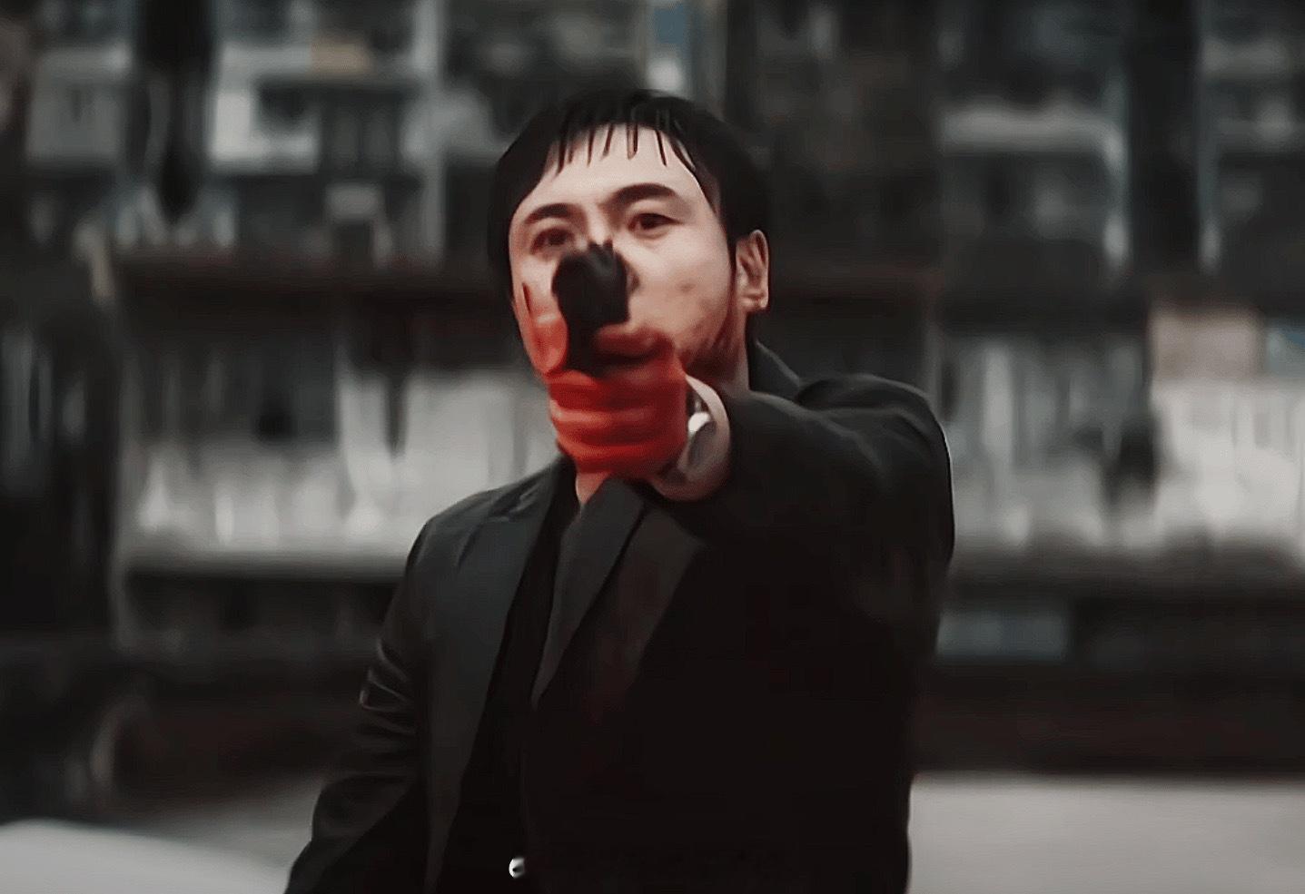 #沈腾首部黑帮犯罪片定档#沈腾首部黑帮犯罪片题材的电影《逆鳞》定档。8月23日让