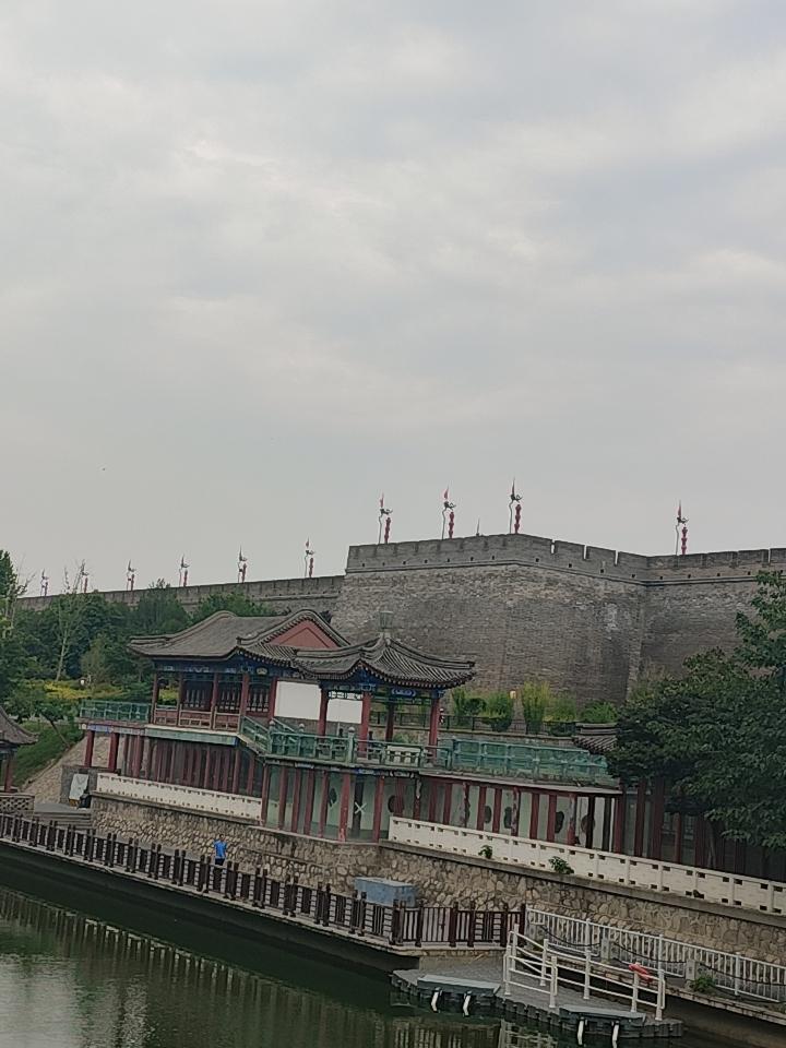 中美正在脱钩的路上加速
别听美国在说什么合作共赢；也别听特朗普在唱什么不想脱钩，