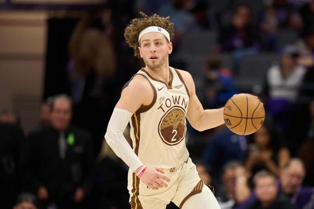 詹姆斯这赛季又老又慢，可依然和湖人以西部第四打进了季后赛，气死一些球迷了！

杜