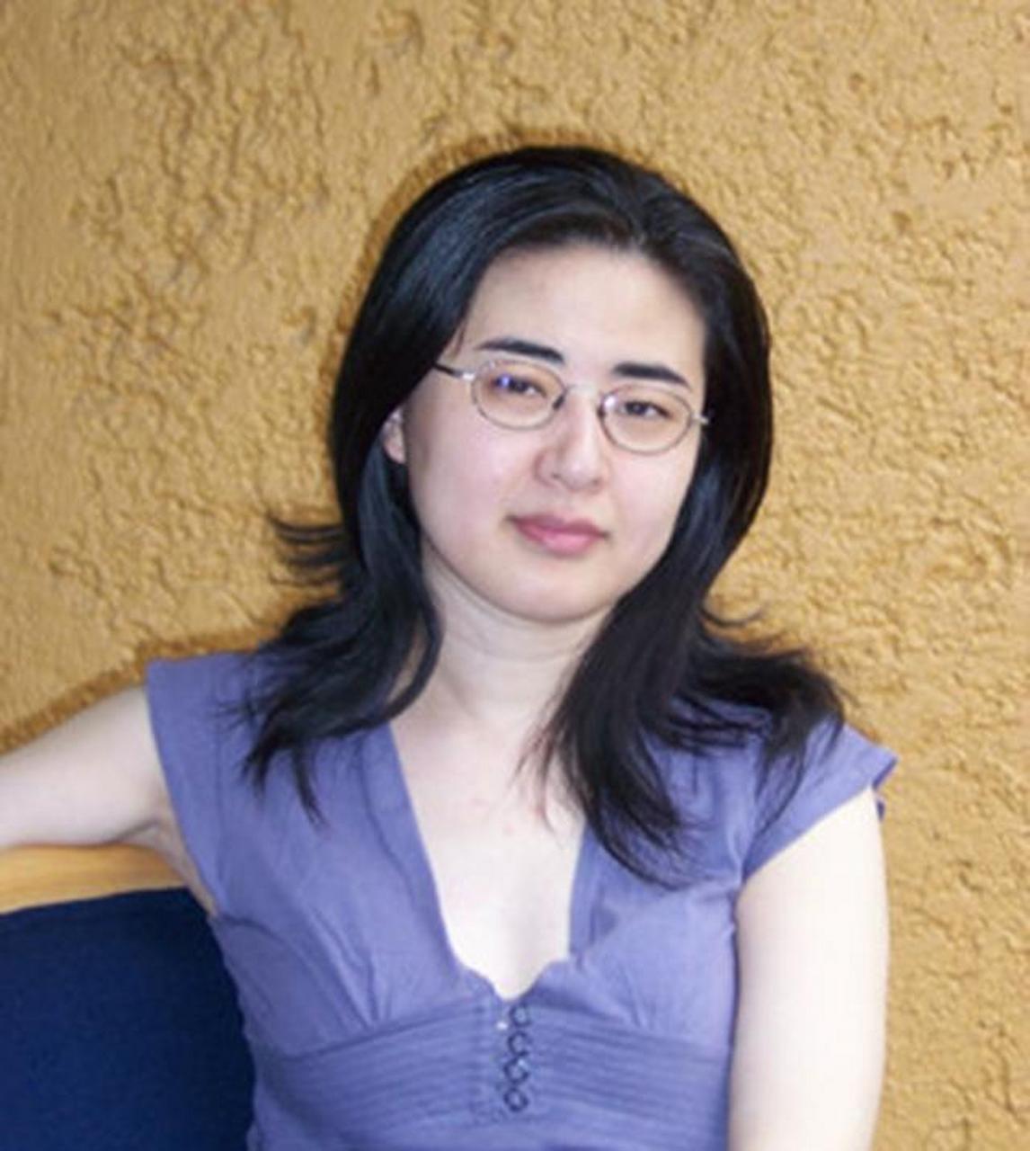北大才女田晓菲，1971年出生，13岁时从天津13中学直接考入北京大学学习英美文
