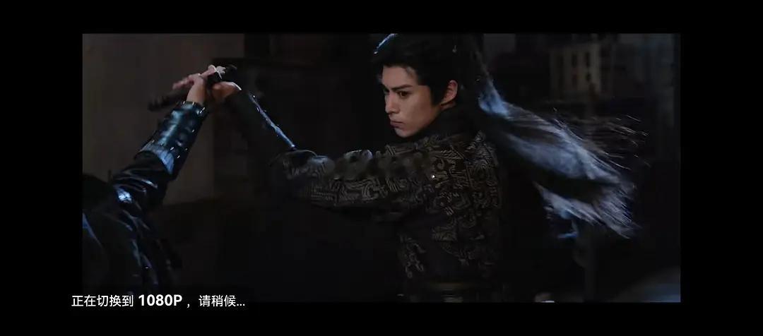将门独后》谢景行杀青特辑，带血的战损妆、侧身坐姿、摩挲扳指的小动作，王鹤棣为这个
