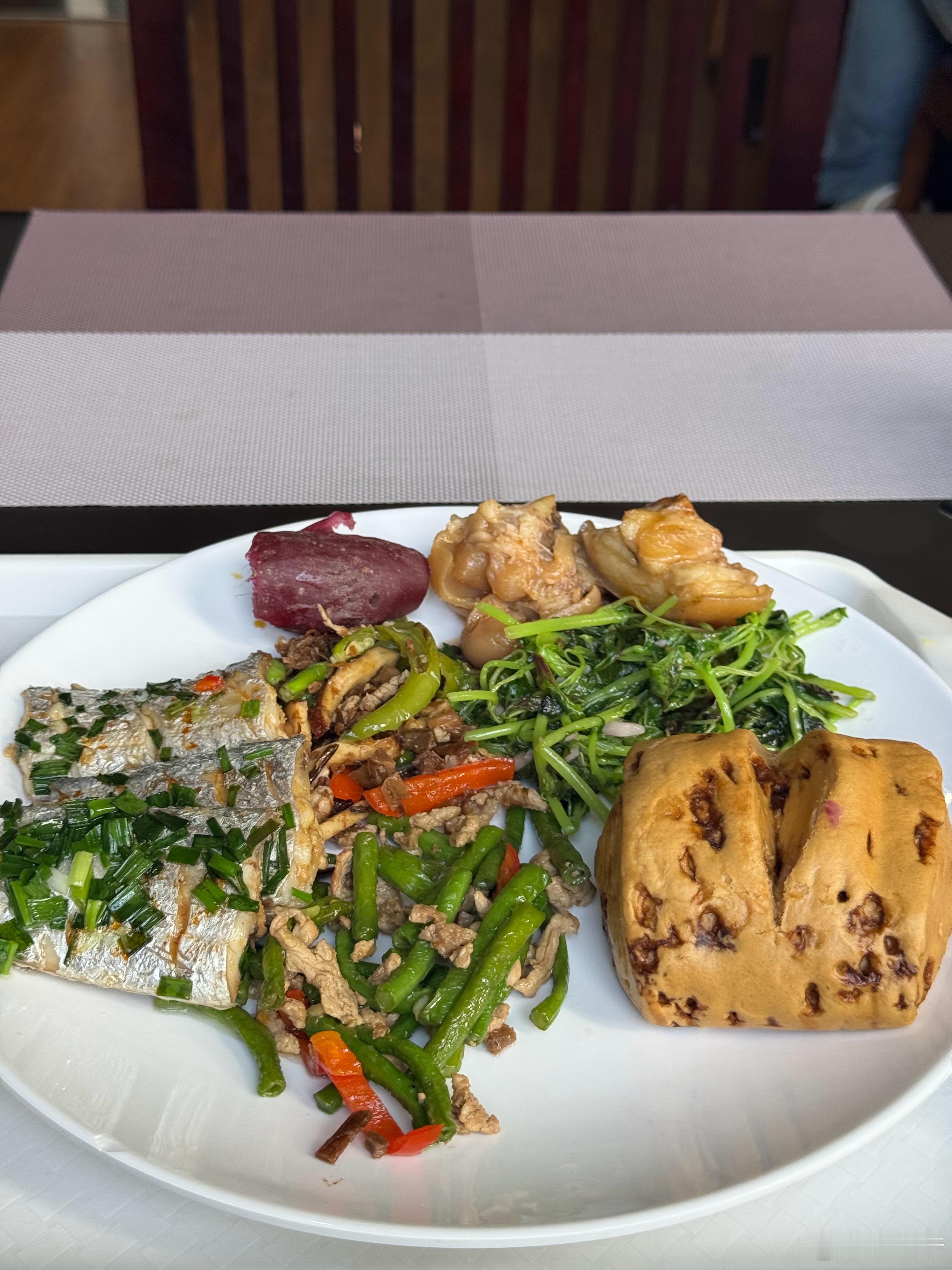 今天又来一家工厂食堂蹭饭[并不简单] ​​​