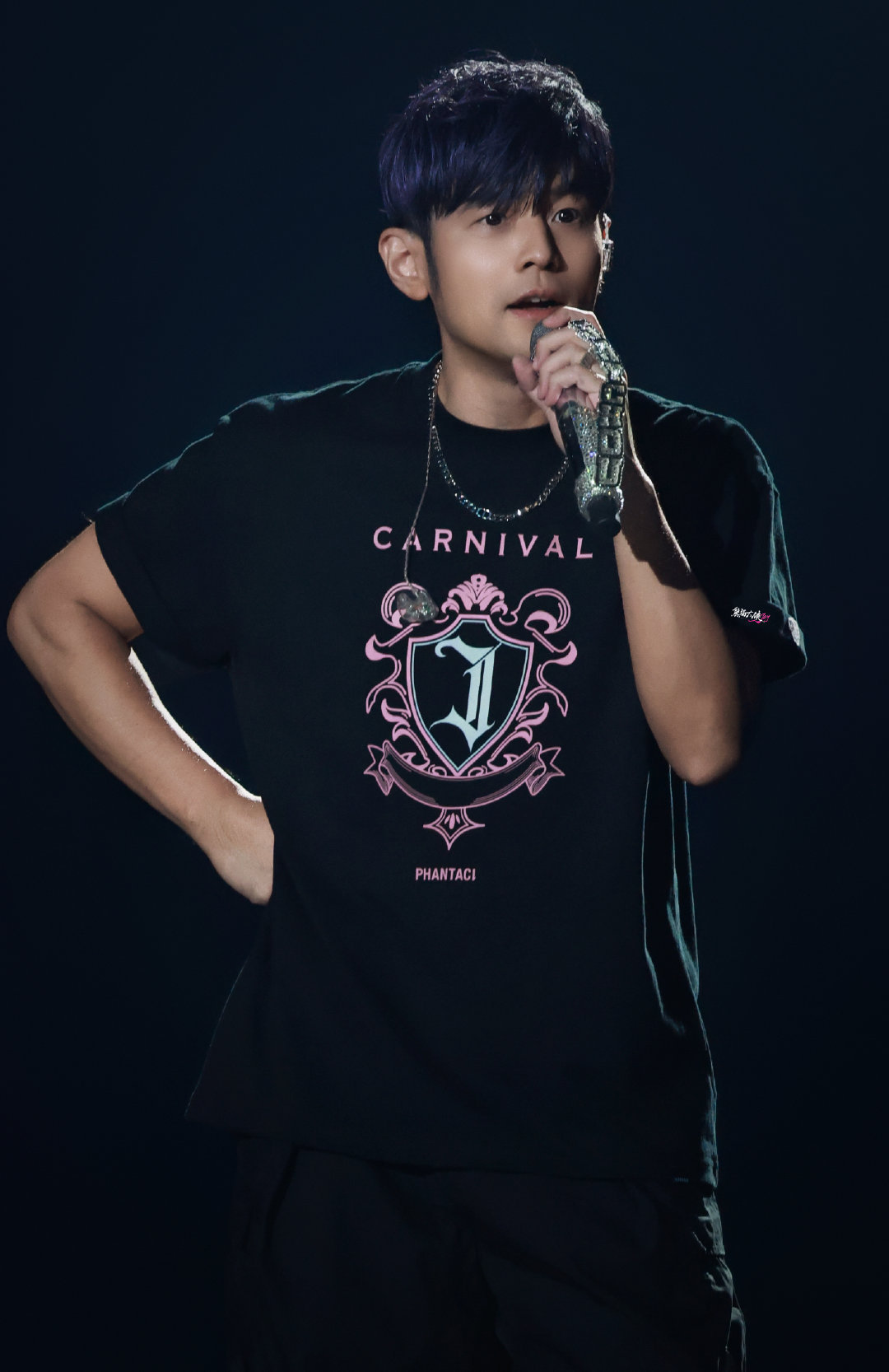 杭州周杰伦痛城该轮到我去看周杰伦了吧！！！杭州秒变杰伦粉丝快乐星球，演唱会热浪席