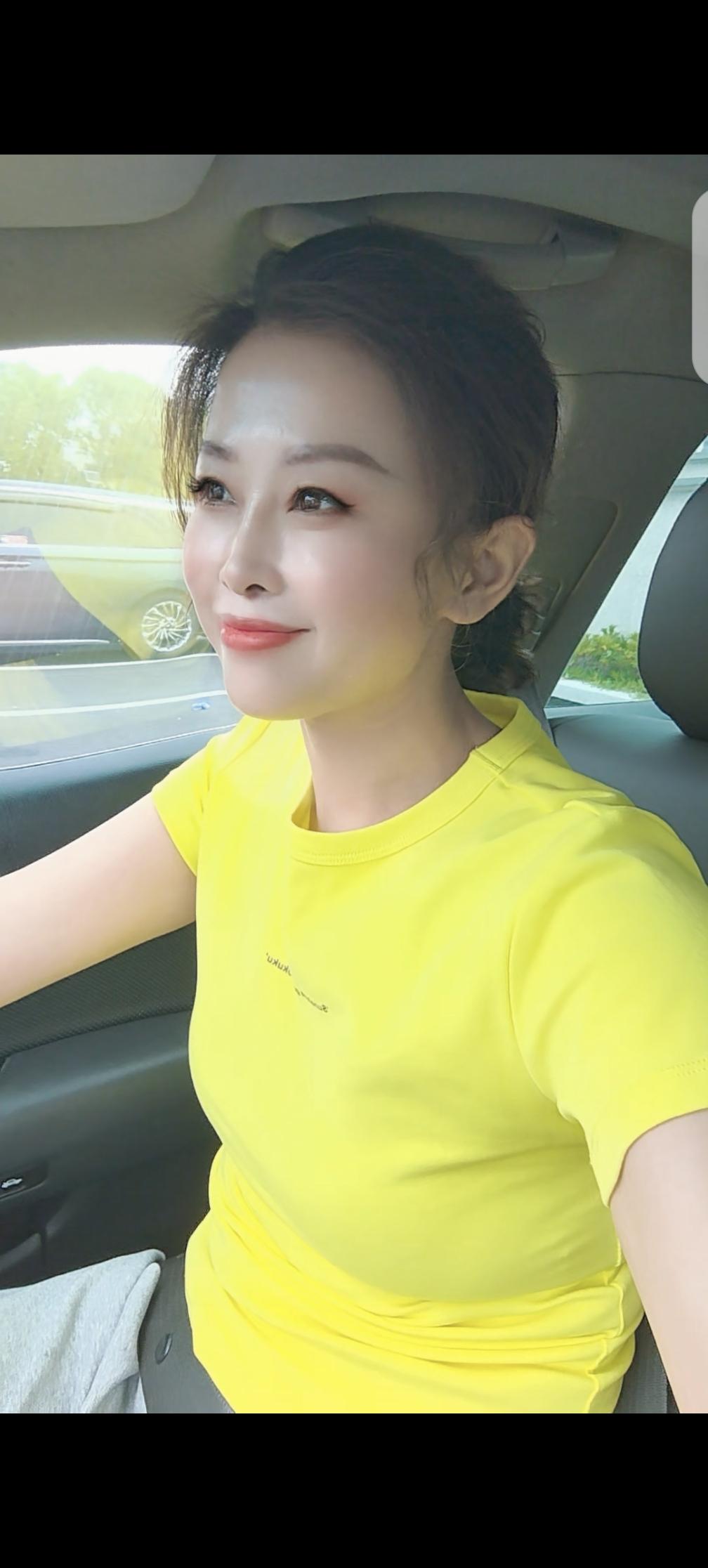 圈子越来越小，话越来越少，有人称之为孤独，可我觉得这叫看透…