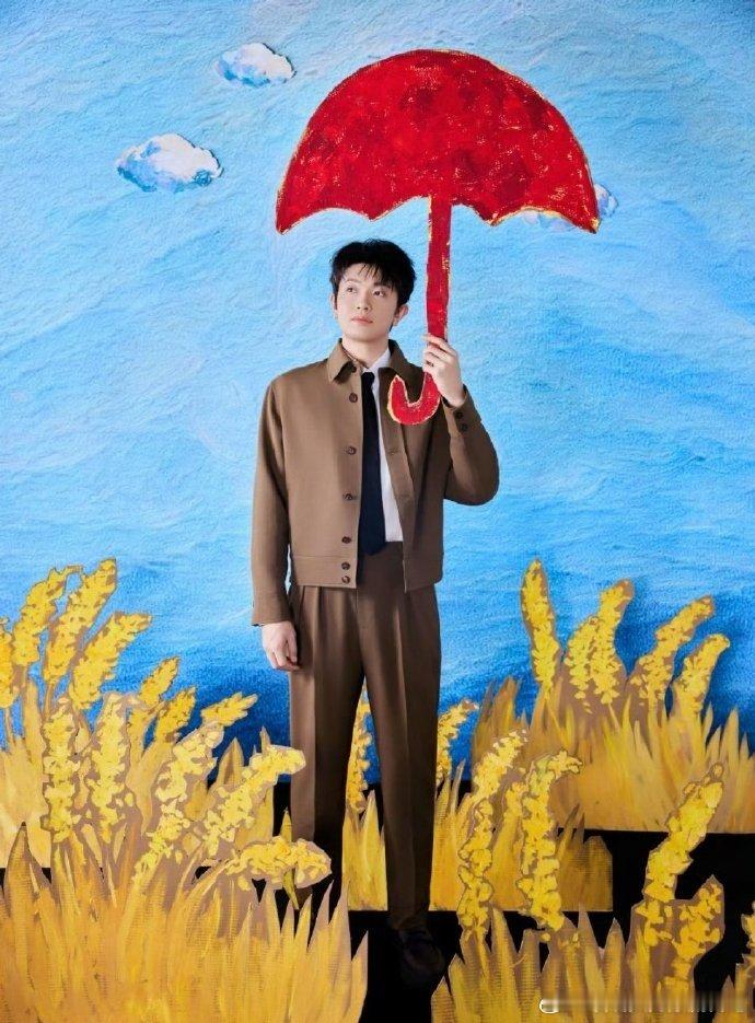 颜人中种地种到了音综 声生不息 哇哦，这造型好像刚从田间地头来到音综！简约清爽风