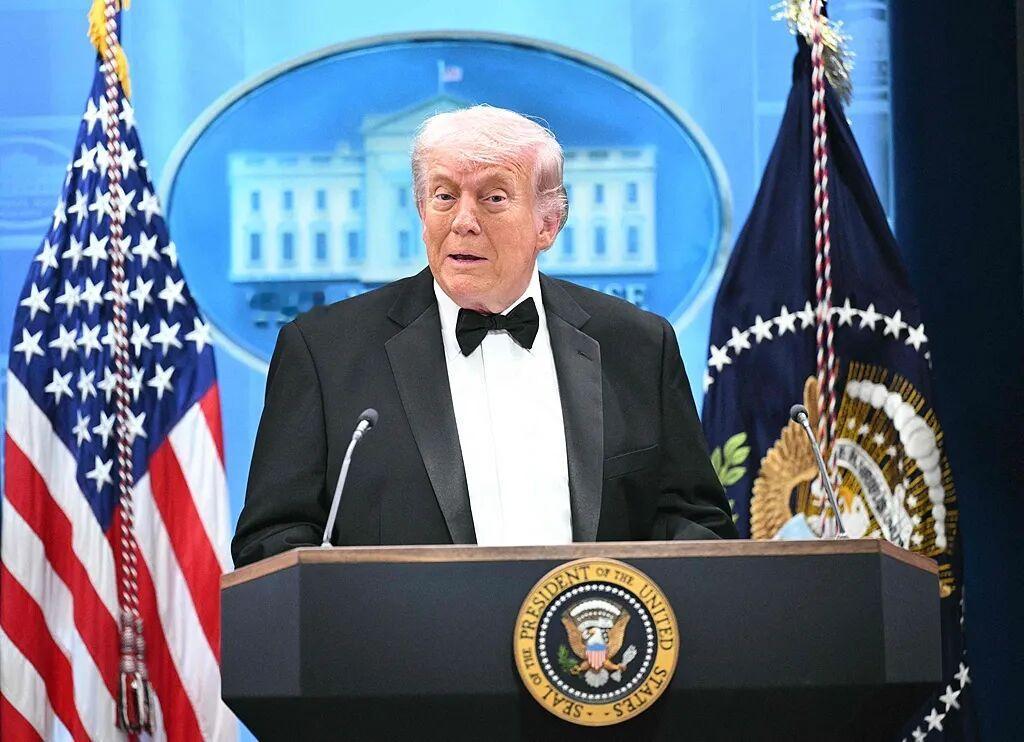 枪击事件后，特朗普为何要第一时间撇清与伊朗无关？

华盛顿希尔顿酒店这地方，在美