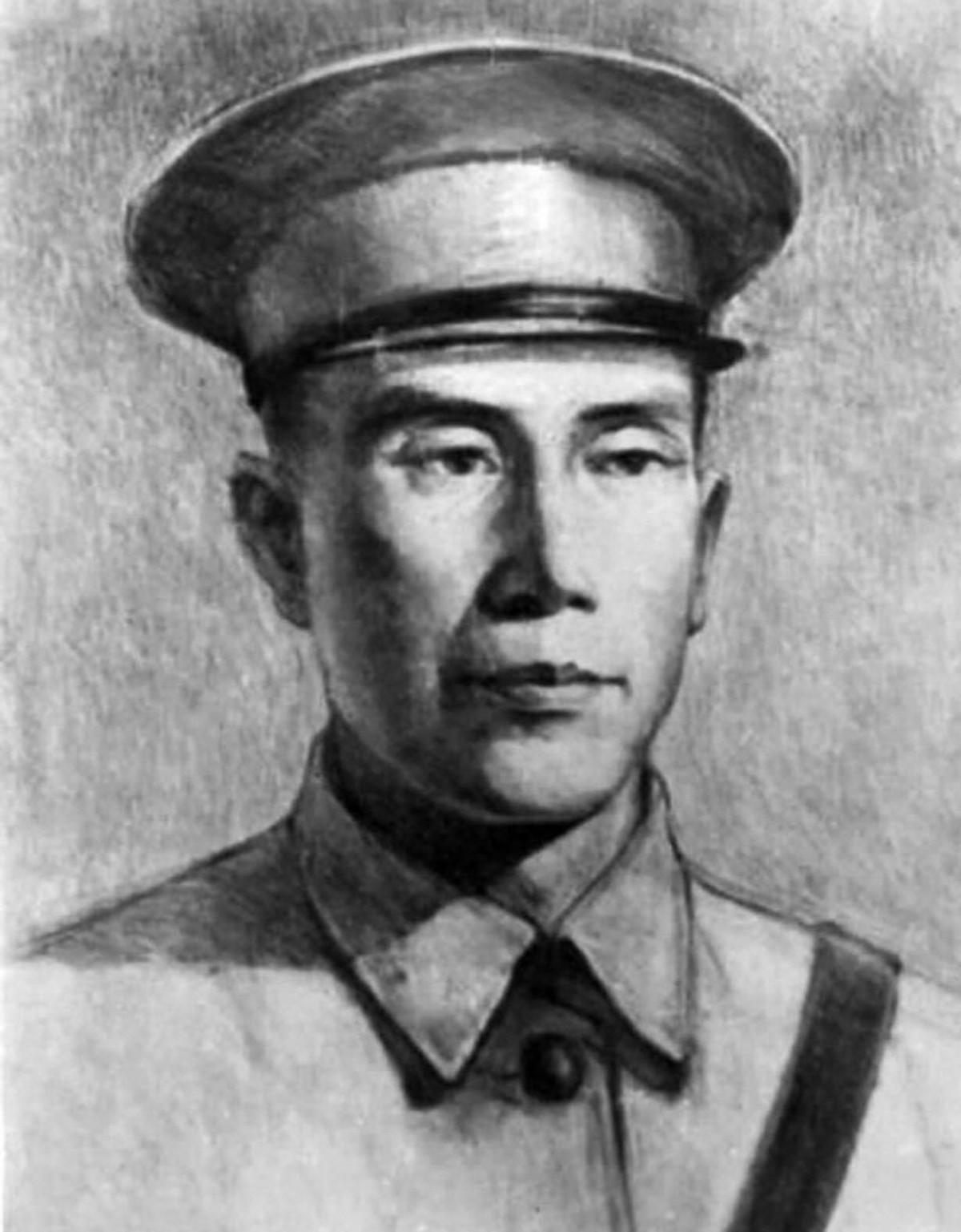 1963年陈老总在桂林饭店用餐时收到警卫员递来纸条，随即亲自前往迎接到访贵客
1