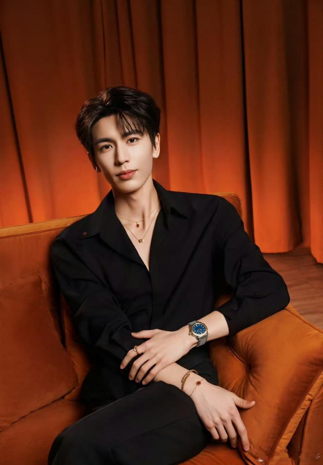 张凌赫、吴磊宝格丽物料，谁的表现力更好 