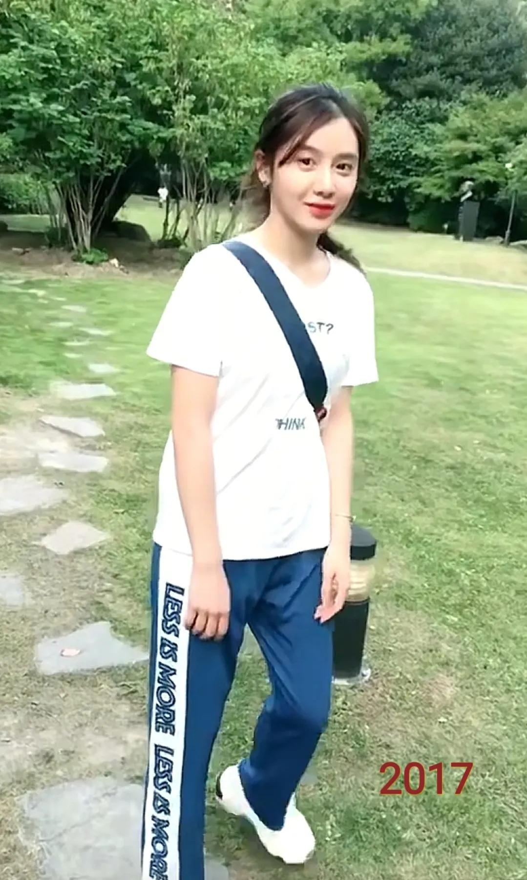 国内篮球第一女主播~美娜，7年的时间，从青春少女变成了高冷御姐。
今天看NBA的