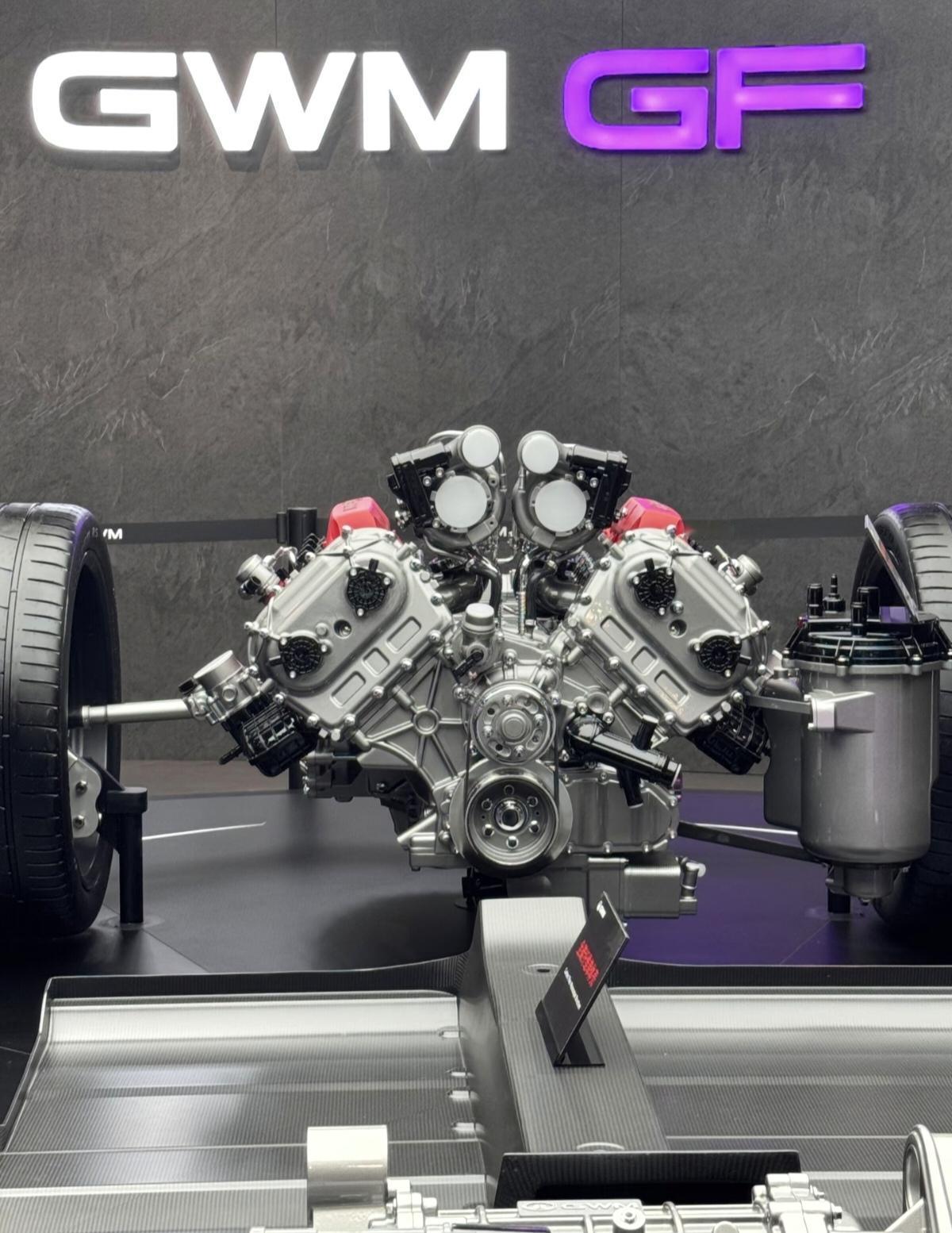 大家期待已久的长城汽车V8真的来了！
魏建军主导的长城V8超跑项目，在2026北