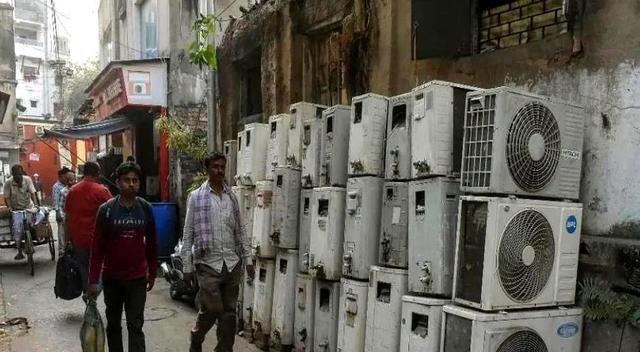 要说今年南亚这个夏天，真的是热得离谱。印度那边连续三个月都陷在极端高温里出不来，