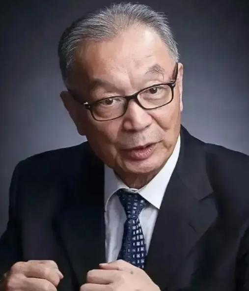 2023年，温铁军一语惊人：“我们为什么一定要走西方那条老路呢？把农民都赶进城，