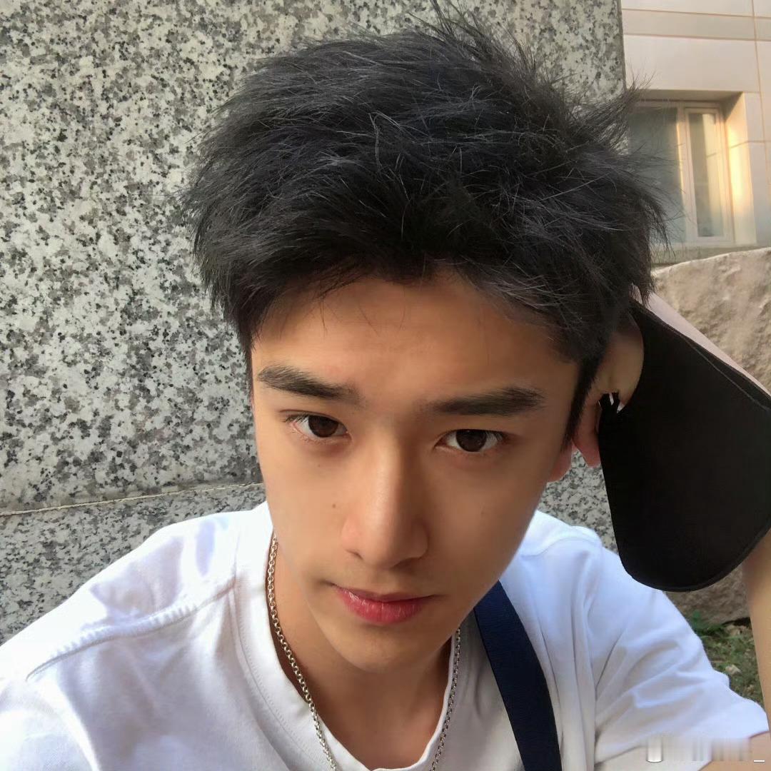 当张康乐在当网络男神的年纪 马柏全在 