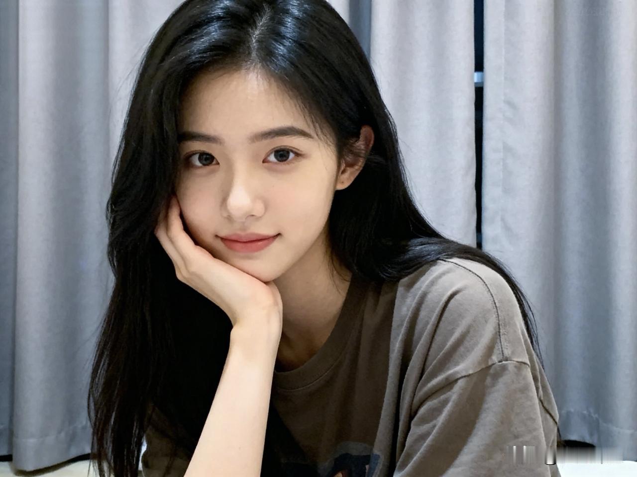 人在低谷时，
就沉心站定，默默观世。
看谁对你避之不及，
谁仍愿与你并肩。
你观