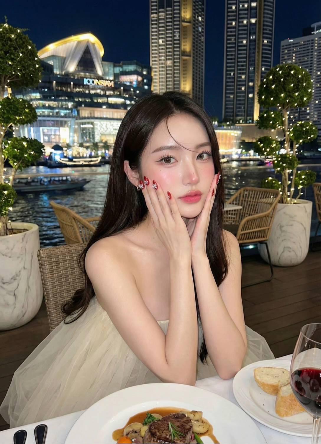 怎么穿出优雅迷人的气质