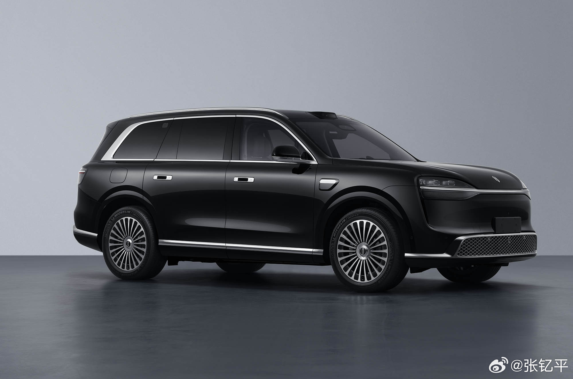 新公示的问界M9增程版，电池一个60度一个75度。新能源汽车﻿