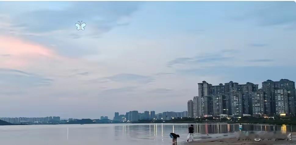 8月18日消息
美国撤销中国PNTR（永久正常贸易关系，俗称最惠国待遇）这件事，