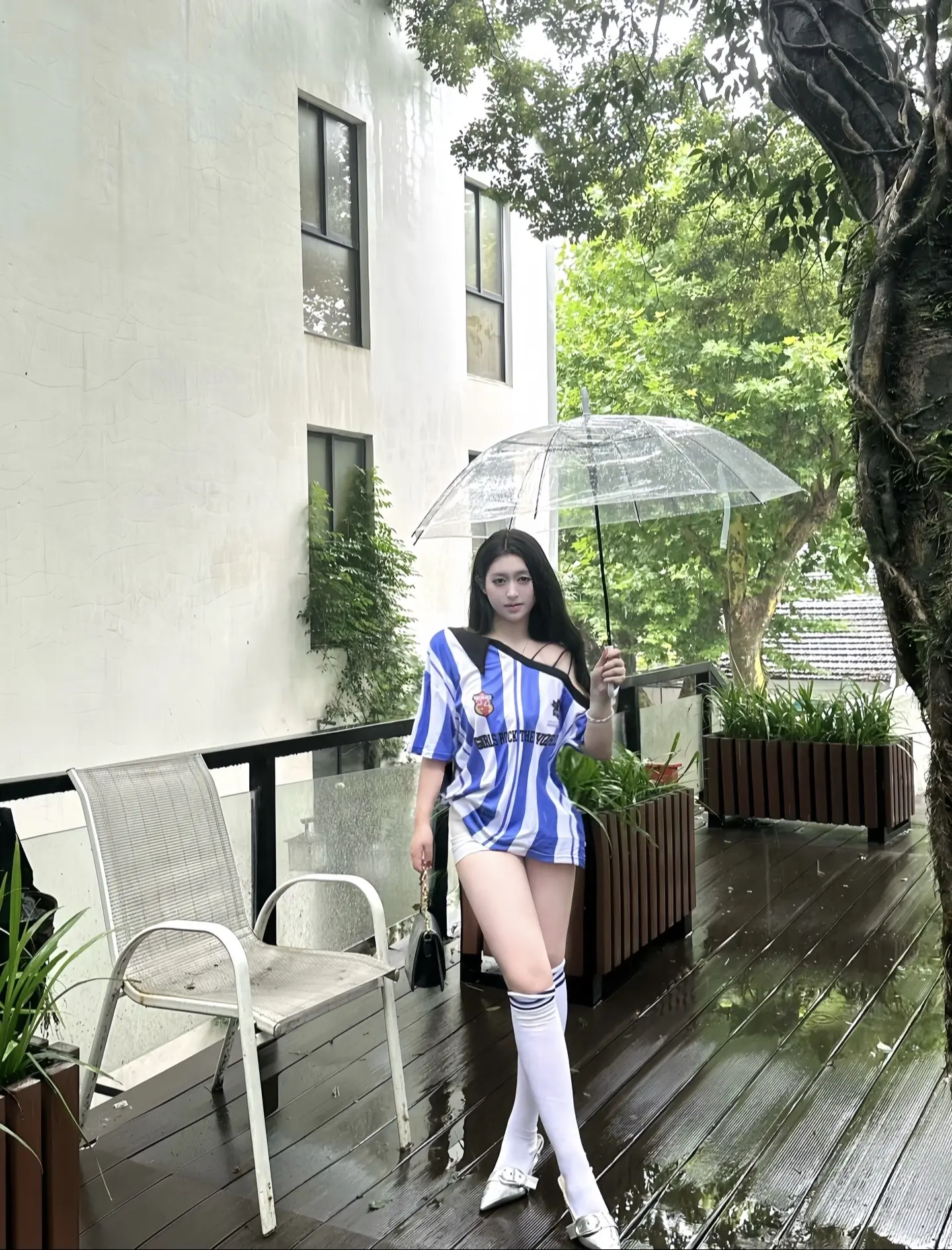 向上的生命力。